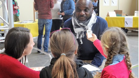 photos des jeunes journalistes d'un jour et Serge